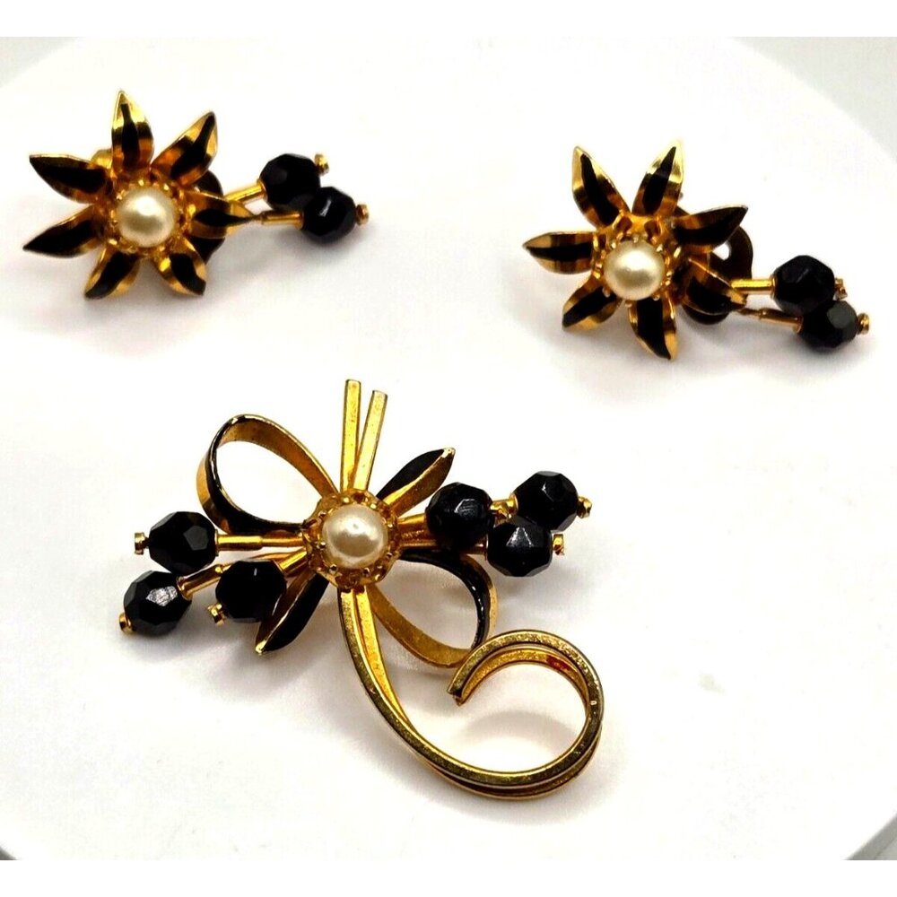 Vintage Made in Austria signed Demi Parure with Clip Earrings and Brooch Gold Pl